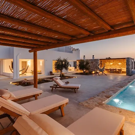 Simiu With Private Swimming Pool *