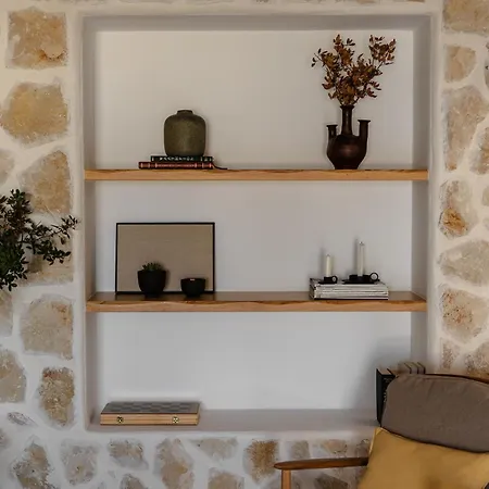 Simiu With Private Swimming Pool