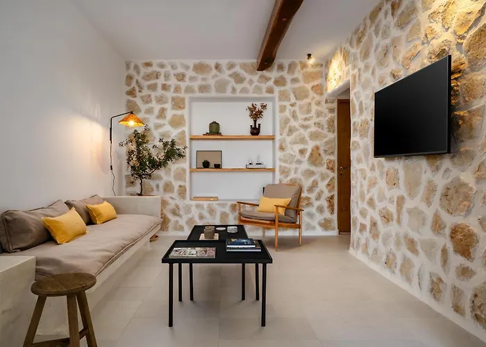 Simiu With Private Swimming Pool