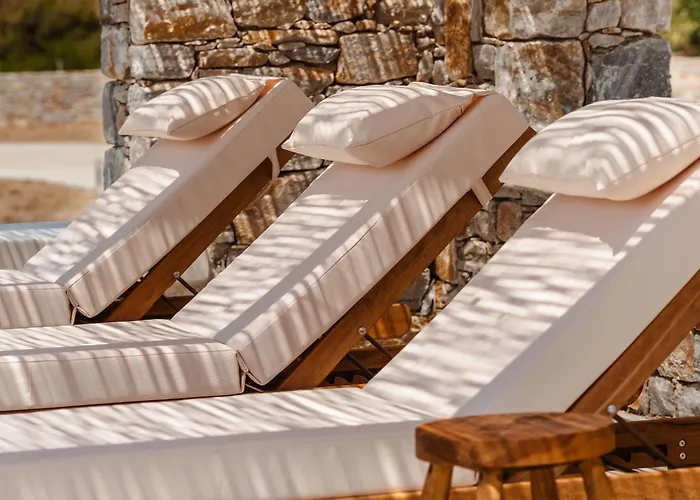 Simiu With Private Swimming Pool Villa *